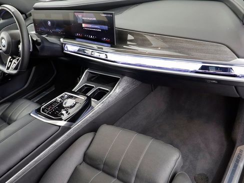 Certified 2023 BMW 760i xDrive AWD/4WD image 23