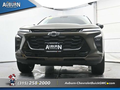 Used 2024 Chevrolet Trax ACTIV FWD image 18