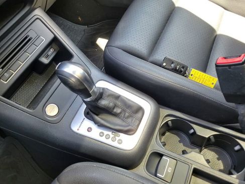 Used 2016 Volkswagen Tiguan SE AWD/4WD image 21