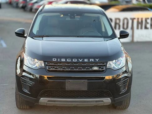 Used 2018 Land Rover Discovery Sport SE image 5