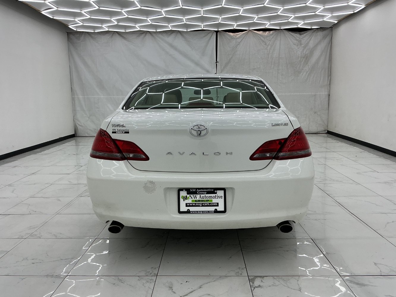 Used 2008 Toyota Avalon Limited FWD image 8