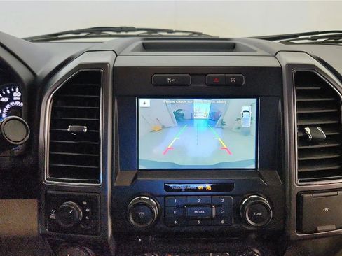 Used 2018 Ford F150 XLT w/ Equipment Group 302A Luxury AWD/4WD image 25