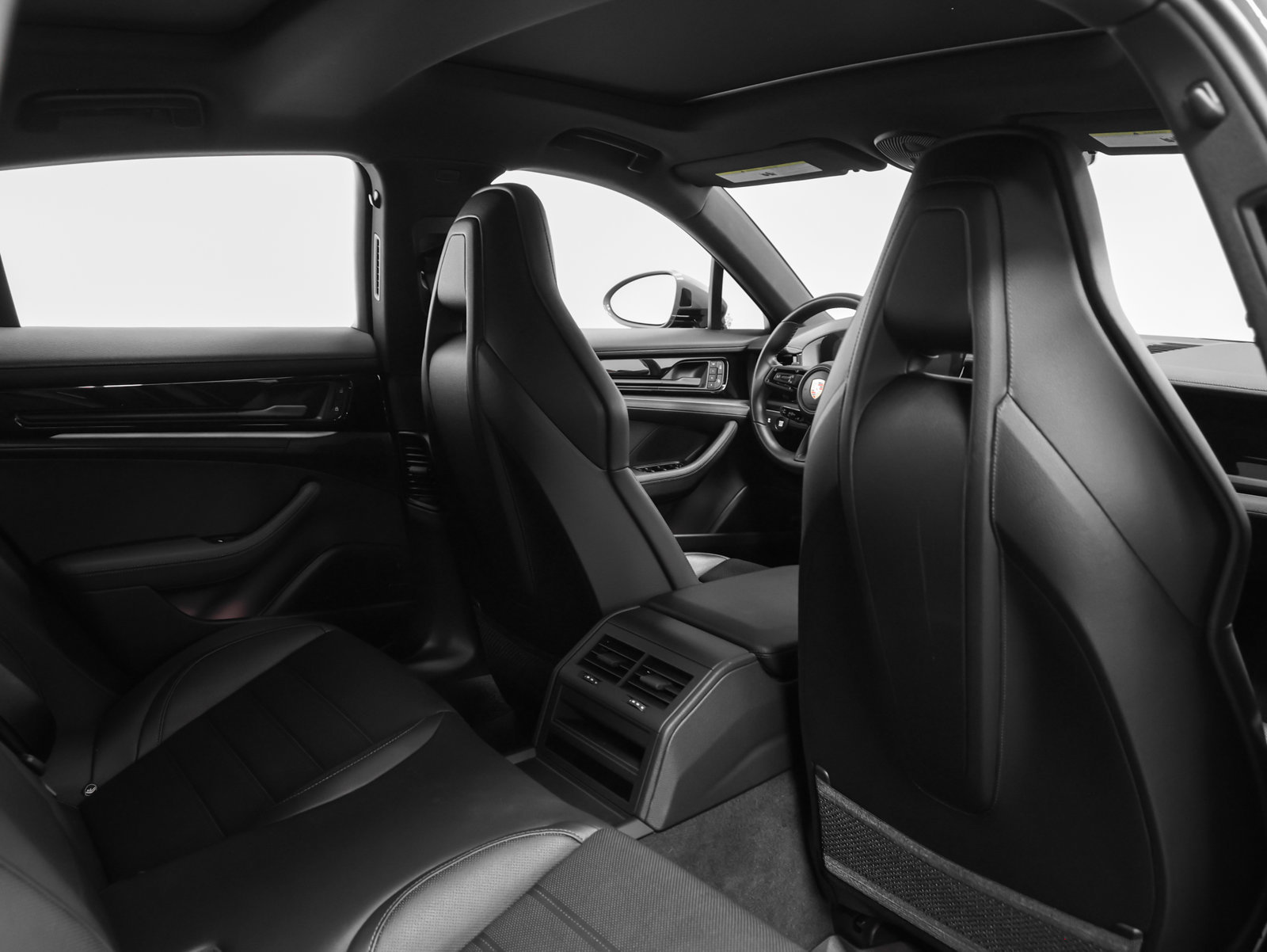 Certified 2025 Porsche Panamera 4 AWD/4WD image 25