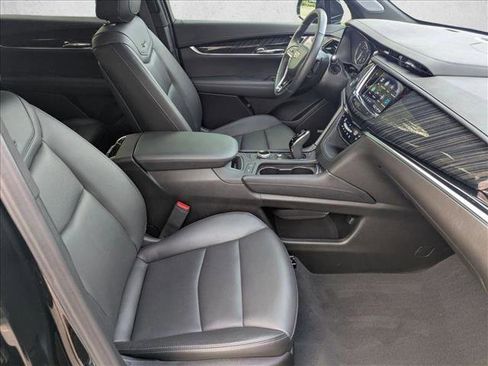 Used 2024 Cadillac XT6 Premium Luxury image 22