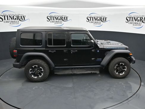 Used 2024 Jeep Wrangler Unlimited Rubicon 4xe AWD/4WD image 25