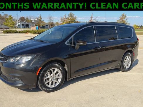 Used 2021 Chrysler Voyager Lxi image 4