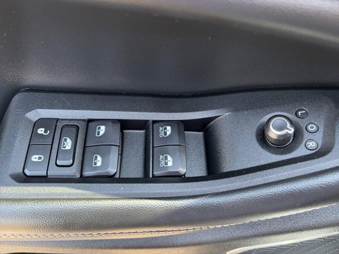Used 2022 Jeep Grand Cherokee Altitude AWD/4WD image 14