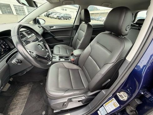 Used 2019 Volkswagen e-Golf SEL Premium image 13