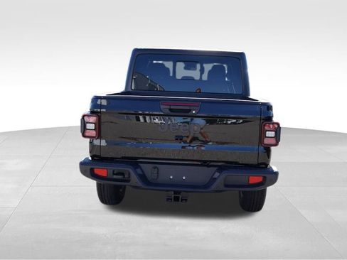 New 2025 Jeep Gladiator Sport AWD/4WD image 4