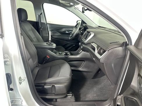 Used 2023 GMC Terrain SLE w/ Elevation Edition image 28