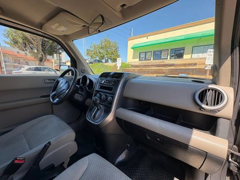 Used 2011 Honda Element LX image 18