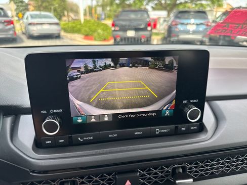 Certified 2024 Honda Accord EX image 33