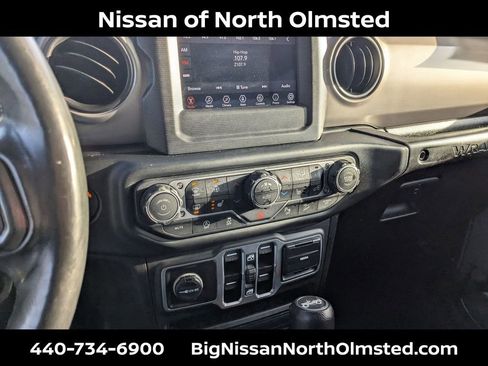 Used 2018 Jeep Wrangler Unlimited Sport S image 18