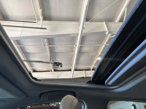 Used 2018 Toyota Camry SE w/ Audio Package image 12