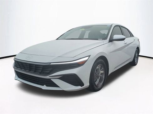 New 2026 Hyundai Elantra SE image 9