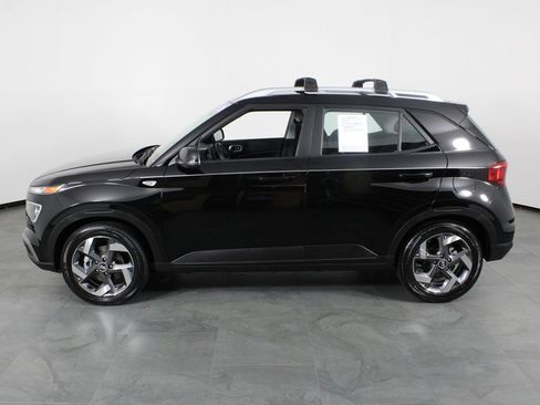 Certified 2026 Hyundai Venue SEL FWD image 14