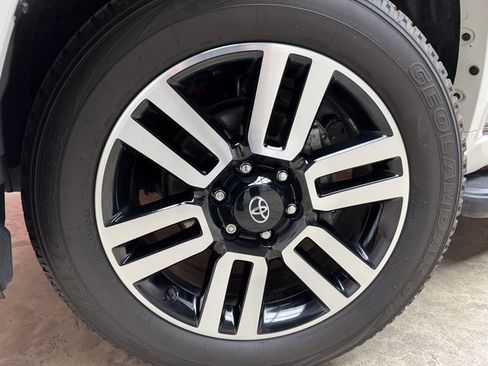 Used 2023 Toyota 4Runner Limited image 28