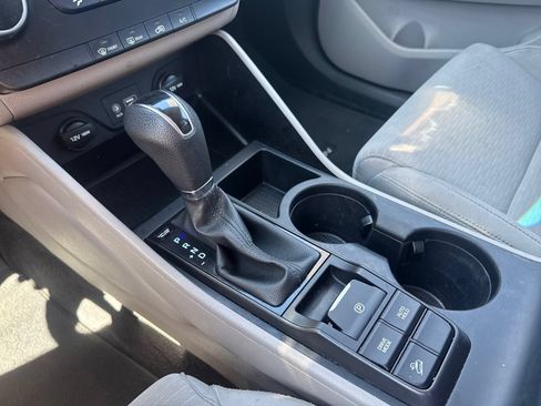 Used 2019 Hyundai Tucson SE AWD/4WD image 17