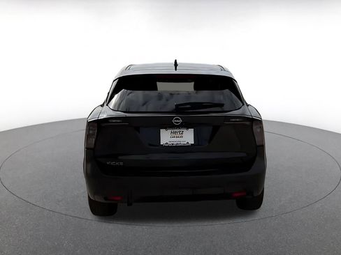 Used 2025 Nissan Kicks SV image 11