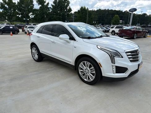 Used 2017 Cadillac XT5 Premium Luxury FWD image 12