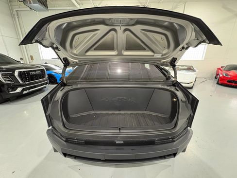 Used 2025 Tesla Cybertruck AWD Crew Cab image 43