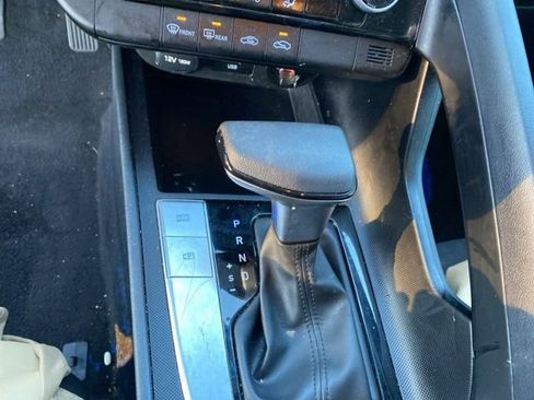 Used 2023 Hyundai Elantra SEL w/ Cargo Package image 30