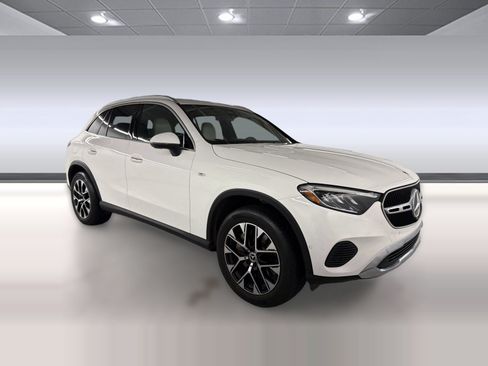 Certified 2025 Mercedes-Benz GLC 350e 4MATIC image 7