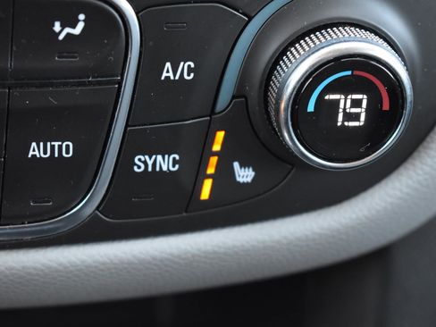 Used 2020 Chevrolet Equinox LT image 26