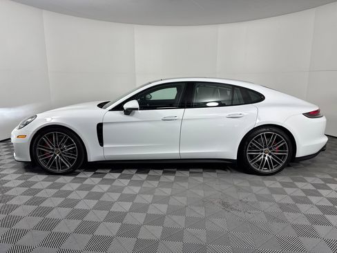 Certified 2022 Porsche Panamera 4S w/ Premium Package image 2