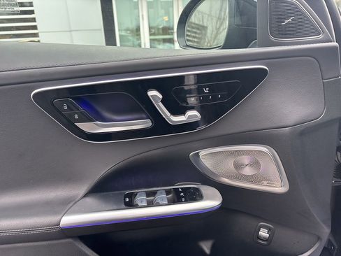 Used 2025 Mercedes-Benz C 300 4MATIC Sedan image 19