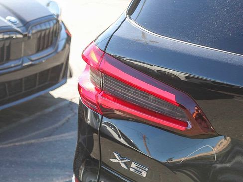 Certified 2023 BMW X5 xDrive45e w/ M Sport Package image 7