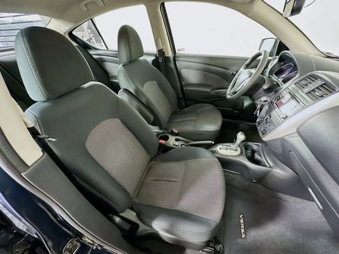 Used 2015 Nissan Versa SV image 27