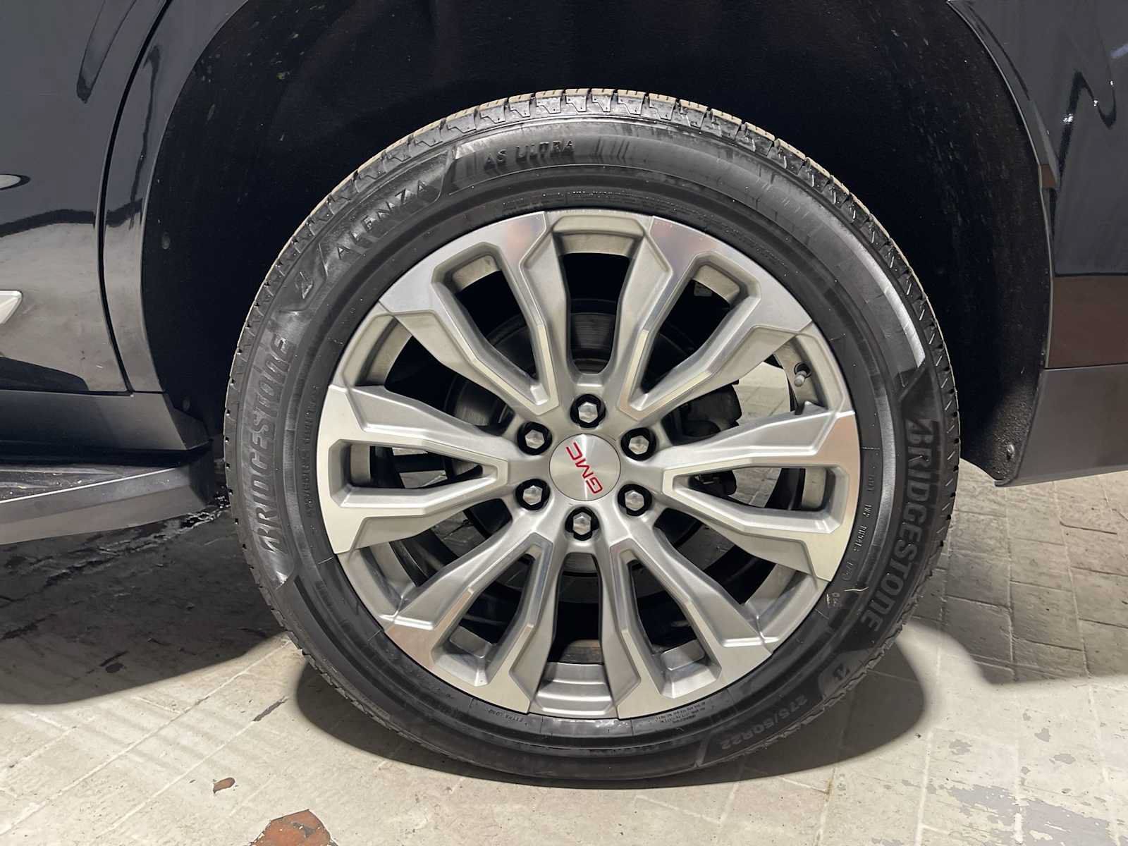Used 2021 GMC Yukon Denali AWD/4WD image 8