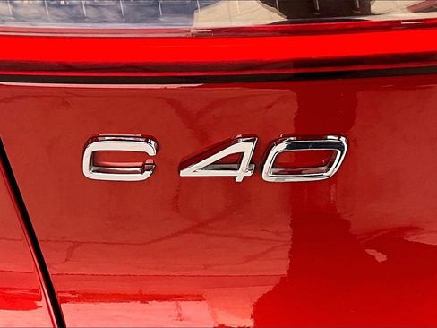 Used 2023 Volvo C40 P8 Recharge Ultimate image 22