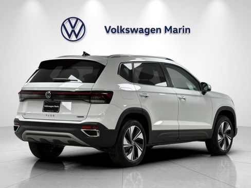 New 2026 Volkswagen Taos SE AWD/4WD image 5