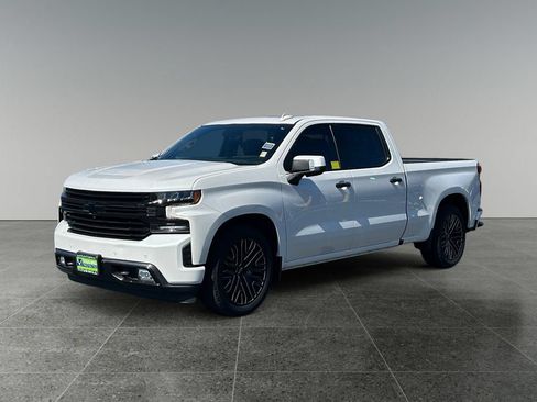 Used 2022 Chevrolet Silverado 1500 High Country w/ Technology Package AWD/4WD image 3