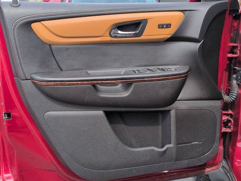 Used 2013 Chevrolet Traverse LTZ FWD image 12