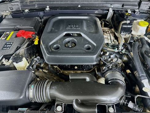 Used 2023 Jeep Wrangler Unlimited Rubicon 4xe w/ Steel Bumper Group image 31