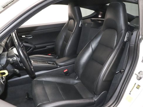 Used 2019 Porsche 718 Cayman image 18