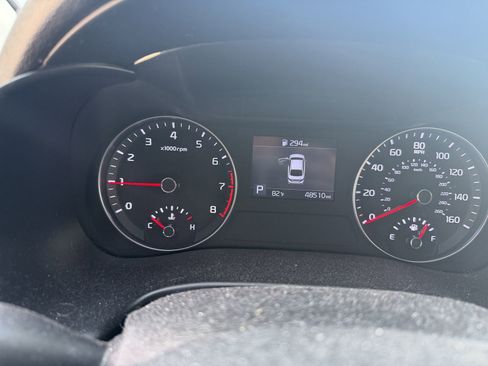 Used 2020 Kia Forte LXS FWD image 3