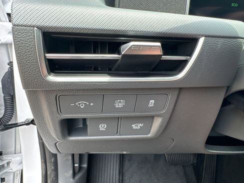 New 2025 Hyundai Sonata Limited image 19