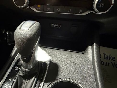 Used 2025 Nissan Altima 2.5 SV FWD image 16