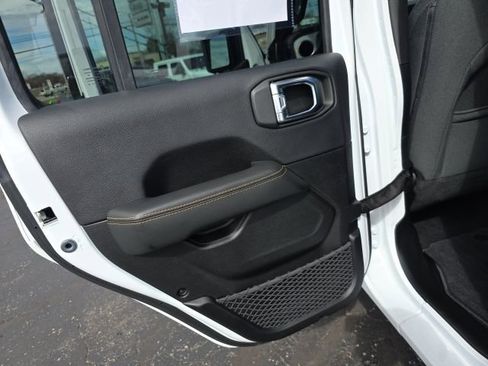 Used 2025 Jeep Wrangler Sahara 4xe w/ Safety Group image 34