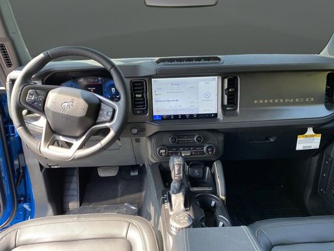 New 2025 Ford Bronco Badlands w/ Sasquatch Package image 5