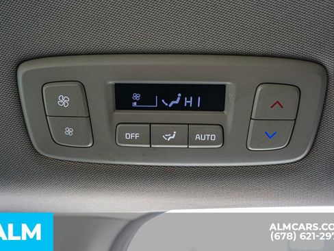 Used 2025 Kia Carnival EX image 37