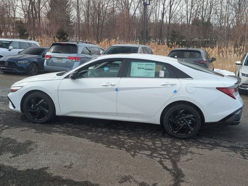 New 2026 Hyundai Elantra SEL Sport Premium FWD image 6