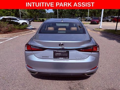 Used 2023 Lexus ES 350 w/ Premium Package FWD image 6