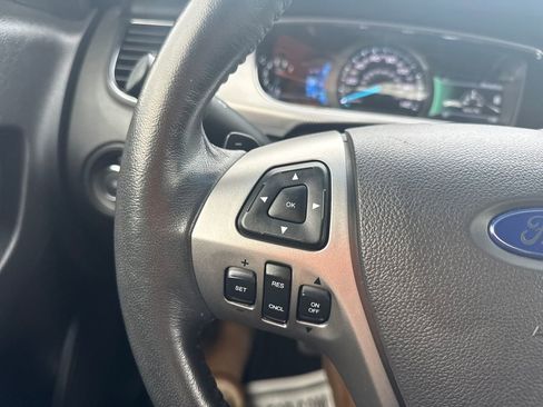 Used 2018 Ford Taurus SHO image 30