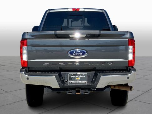Used 2019 Ford F250 Lariat w/ Lariat Value Package AWD/4WD image 5