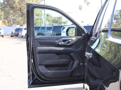 Used 2021 Chevrolet Tahoe LT RWD image 8